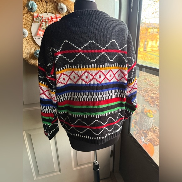 Vintage Hunt Club colorful pattern crewneck sweater, size large - Picture 5 of 8